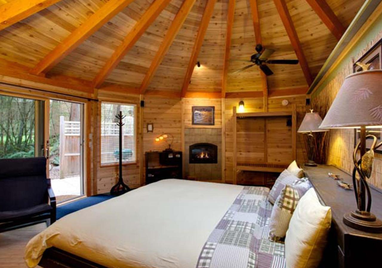 Stormking Hotel Эшфорд Экстерьер фото